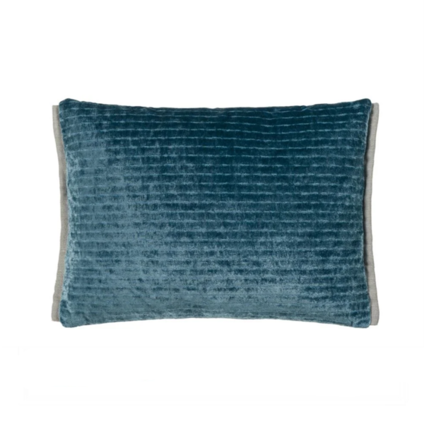 Mazarin Velvet Cushion - Image 2