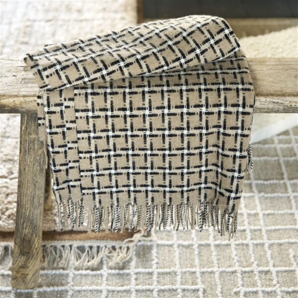 Clarendon Natural Throw - Image 3