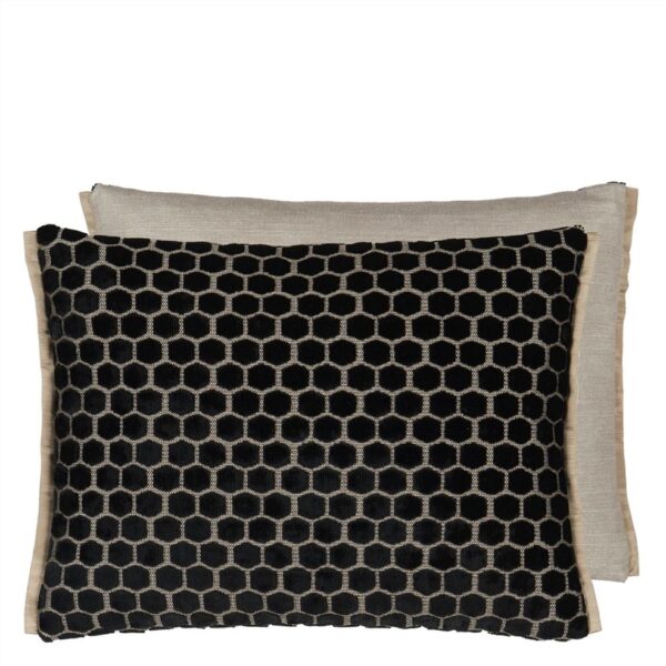 Jabot Velvet Cushion - Image 2