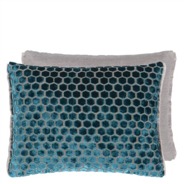 Jabot Velvet Cushion - Image 6